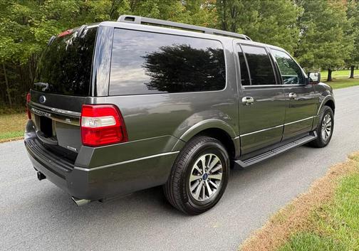 Gray 2017 Ford Expedition EL XLT