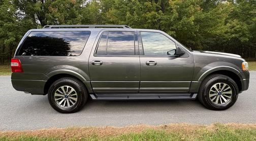 Gray 2017 Ford Expedition EL XLT