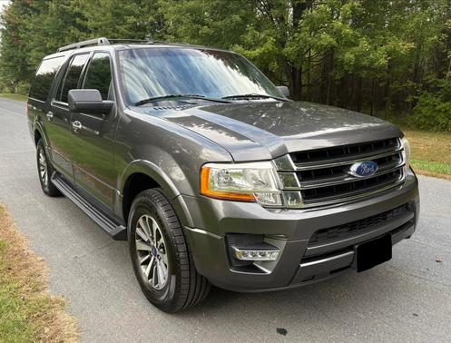 Gray 2017 Ford Expedition EL XLT