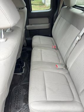 Gray 2010 Ford F-150 Lariat SuperCab