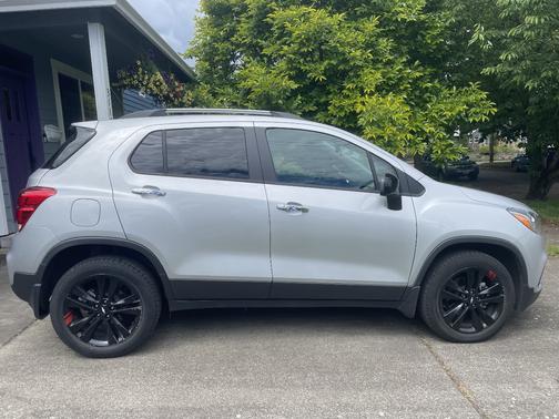 Silver 2019 Chevrolet Trax LT