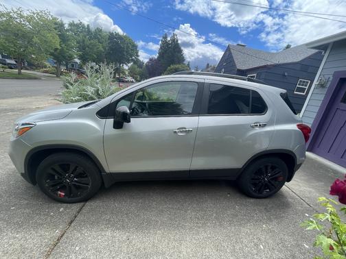 Silver 2019 Chevrolet Trax LT