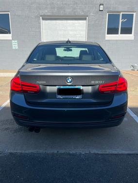 2018 BMW 330 i xDrive