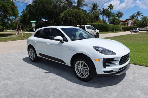 2020 Porsche Macan Macan