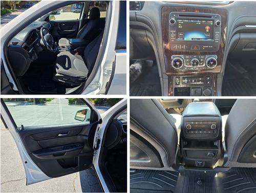 White 2015 Chevrolet Traverse 2LT