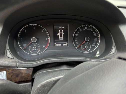 Silver 2014 Volkswagen Passat 2.0L TDI SEL Premium