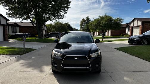 Black 2014 Mitsubishi Outlander Sport ES