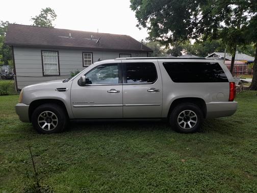 2008 Cadillac Escalade ESV Base