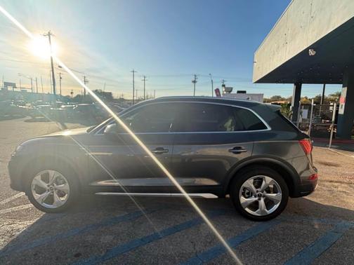 2023 Audi Q5 45 S line Premium Plus
