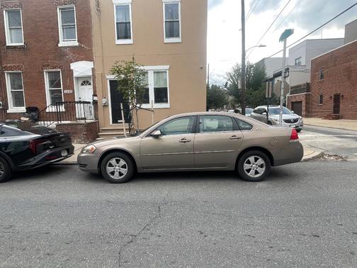Gold 2006 Chevrolet Impala LT