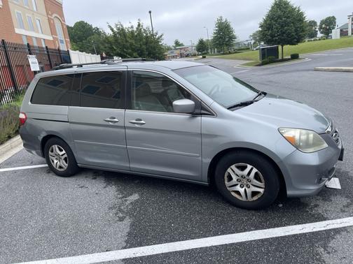 Green 2005 Honda Odyssey EX