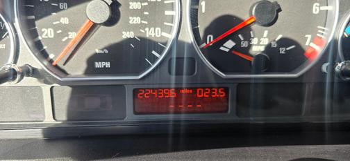 Silver 2005 BMW 330 i