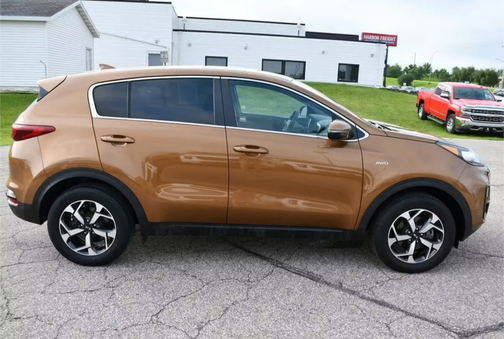 Gold 2020 Kia Sportage LX