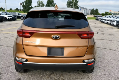 Gold 2020 Kia Sportage LX