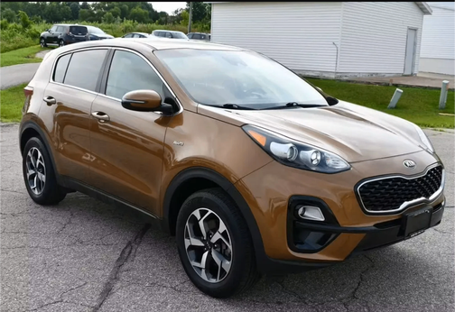 Gold 2020 Kia Sportage LX