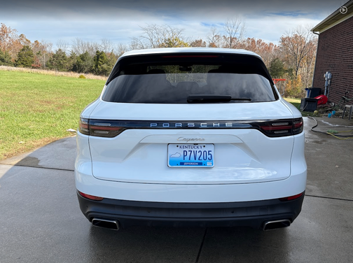 White 2020 Porsche Cayenne Cayenne
