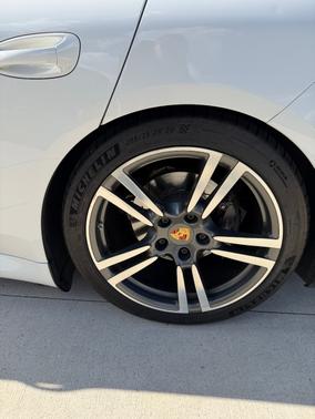 2012 Porsche Panamera Panamera 4