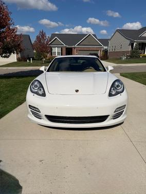 2012 Porsche Panamera Panamera 4
