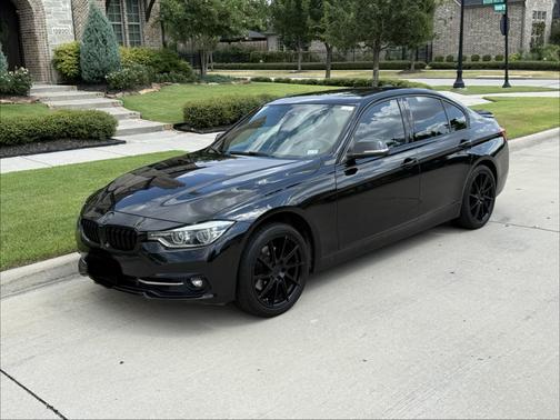 Black 2018 BMW 330 i