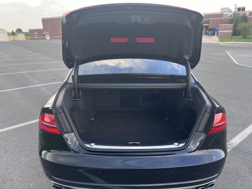 2015 Audi S8 4.0T