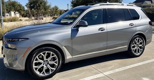 2024 BMW X7 xDrive40i