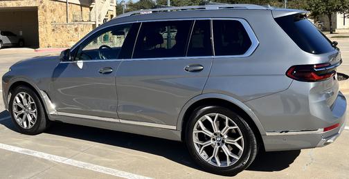 2024 BMW X7 xDrive40i