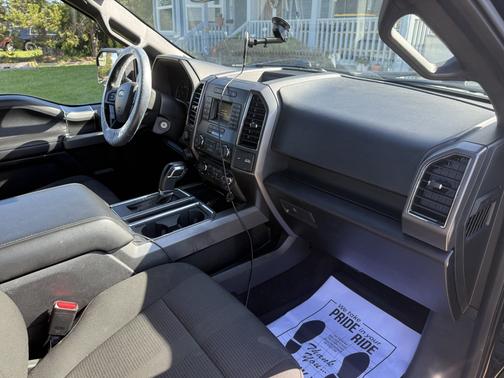 Black 2017 Ford F-150 XLT
