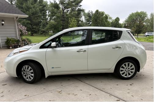 2013 Nissan Leaf S