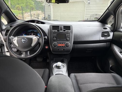 2013 Nissan Leaf S