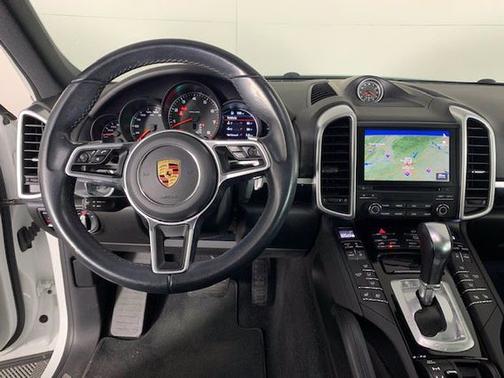 2017 Porsche Cayenne Platinum Edition