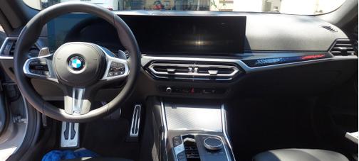 2023 BMW M240 i