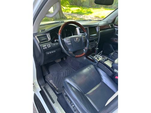 2015 Lexus LX 570 Base