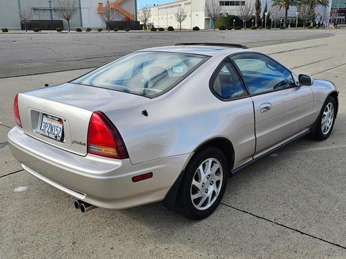 Gold 1996 Honda Prelude Si