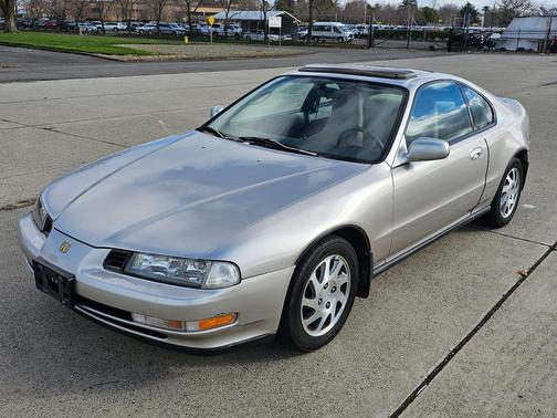 Gold 1996 Honda Prelude Si