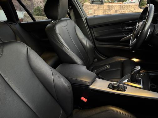 2018 BMW 330 i xDrive