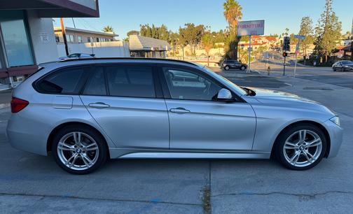 2018 BMW 330 i xDrive
