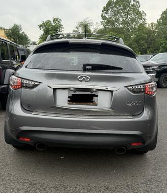 2017 INFINITI QX70 Base