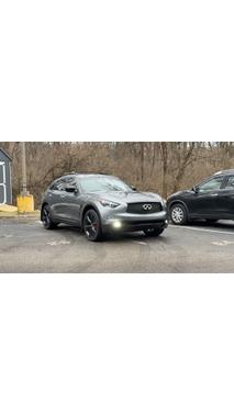 2017 INFINITI QX70 Base