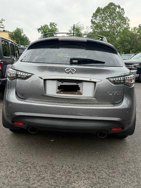 2017 INFINITI QX70 Base