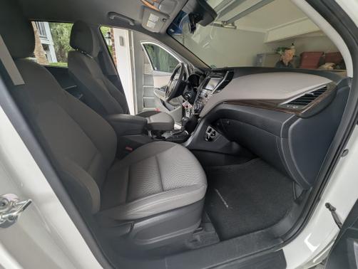 2018 Hyundai SANTA FE SE