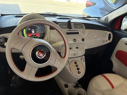 2015 FIAT 500e Battery Electric