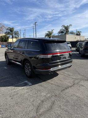 2022 Lincoln Aviator Standard AWD
