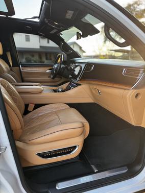2022 Jeep Grand Wagoneer Series III