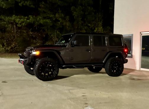 Gray 2019 Jeep Wrangler Unlimited Rubicon