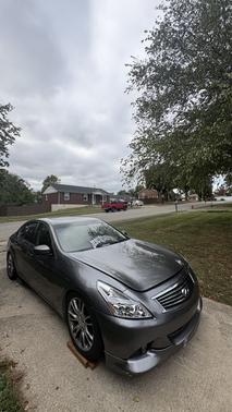 Gray 2012 INFINITI G37 Journey