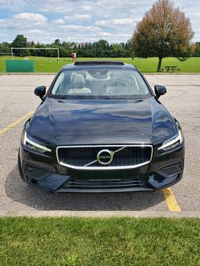 2021 Volvo S60 T6 Momentum
