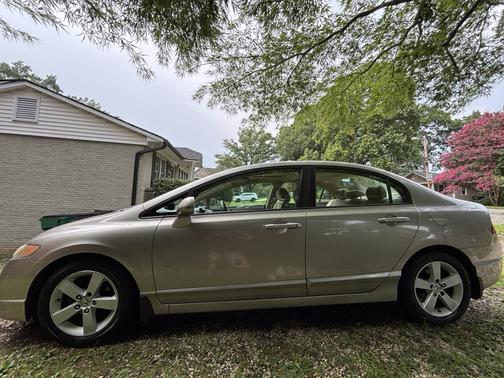 Beige 2006 Honda Civic EX
