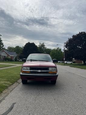 2001 Chevrolet S-10 LS Extended Cab