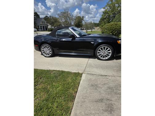 2017 FIAT 124 Spider Lusso