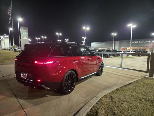 2024 Land Rover Range Rover Sport P360 SE